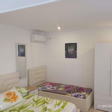 Durres Beach Rooms Экстерьер фото